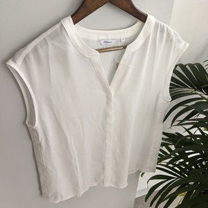 NWT Reitman's White Sleeveless Blouse